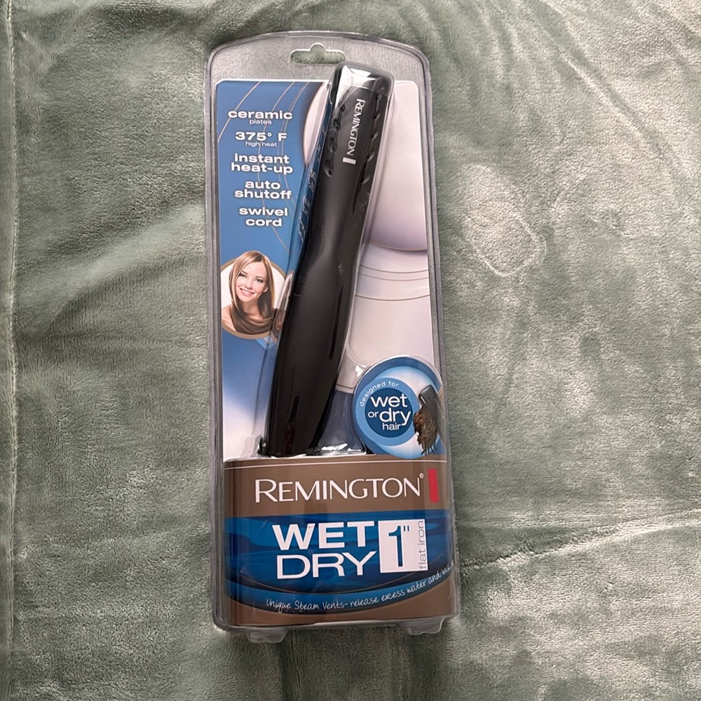 Rare Remington Wet/Dry Flat Iron 1” S-7100